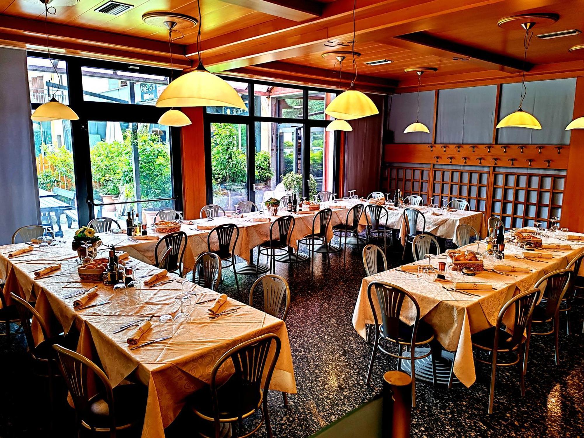 Hotel Belvedere Rivalta di Brentino Bagian luar foto